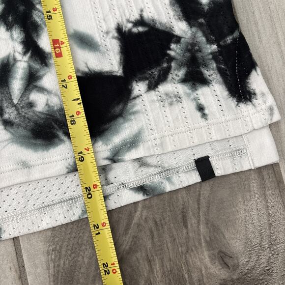 Lululemon Train to Be Tank Shibori Black Coal Tie Dye Seamless Sz 8 Pullover - Picture 7 of 9